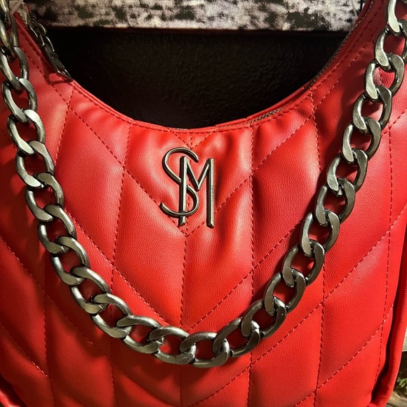❤️NWT-Steve Madden Quilted Leather Chain
Strap Chevy Red Shoulder Bag Purse❤️ - Picture 9 of 9